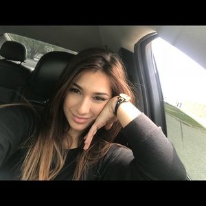 Meet your Posher, Jaritza